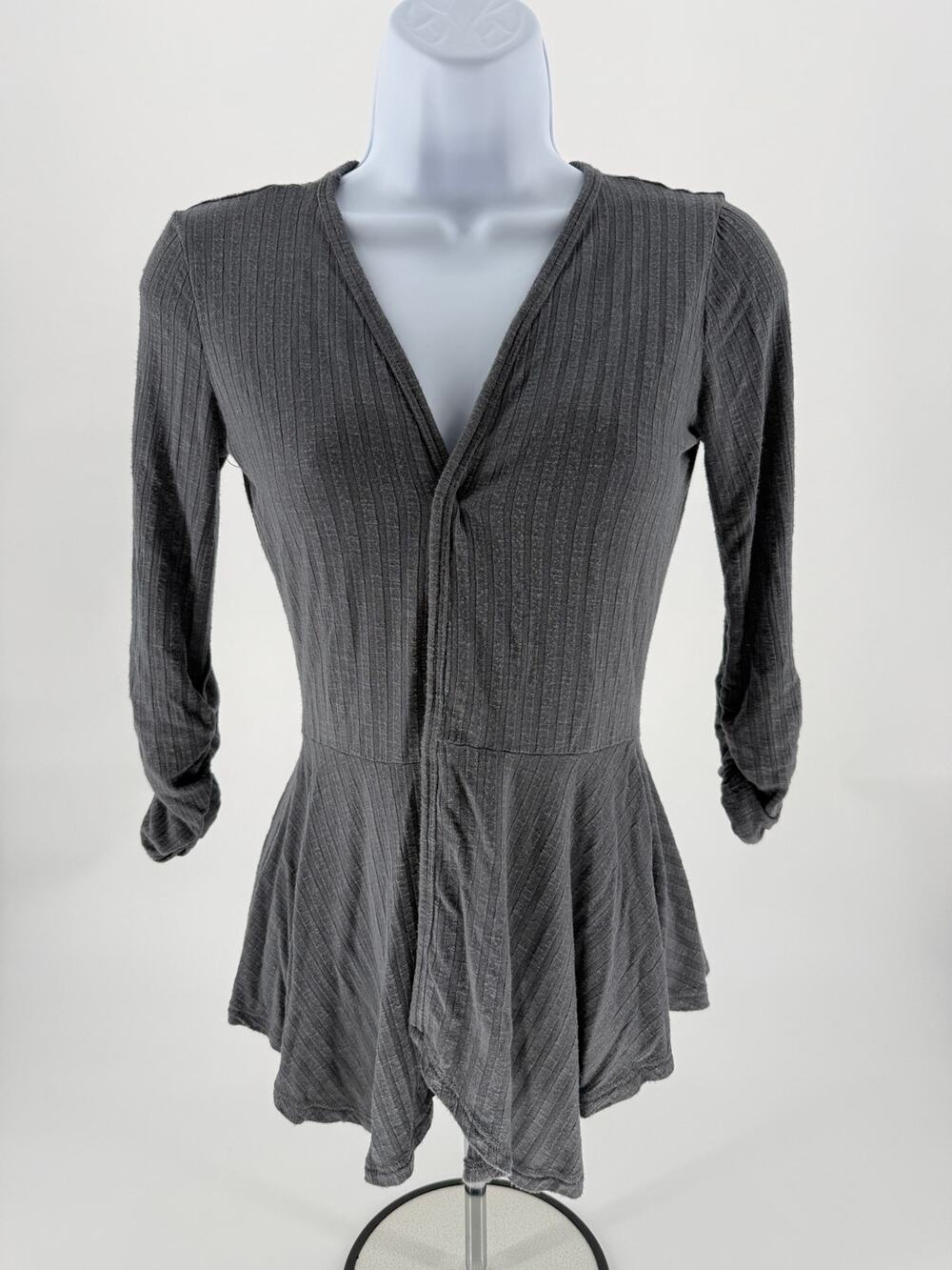 Candie’s Womens XS Gray Ribbed Open Front Peplum Cardigan Ruched Sleeve Top